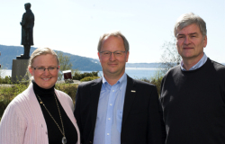 Rektoratet ved NHH: Viserektor Mette H. Bjørndal, rektor Jan I. Haaland og prorektor Gunnar Christensen