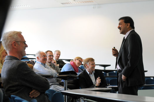 Rajiv D. Banker, Gjesdal-førelesinga 2012 (Foto: Hallvard Lyssand)