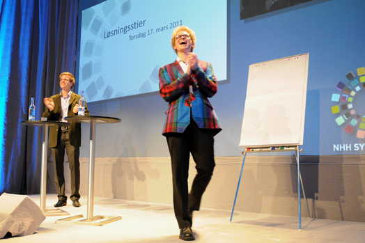 Harald M. Holm og William Graham, NHH-Symposiet 2011 (Foto: Hallvard Lyssand)